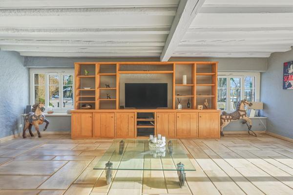Vente Propriété équestre Saint-Genis-Pouilly 11 Pièces 300 m²