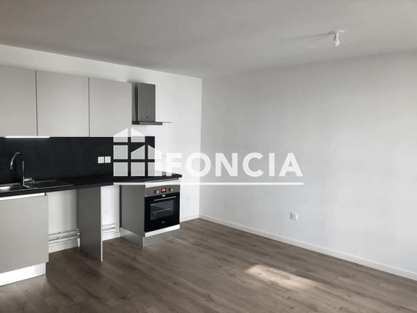 Location Appartement 2 pièces 44.81 m² - 143 RUE DE WAZEMMES Lille 59000