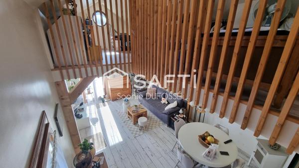 Maison de 1960  de 48 m² habitables et 27 m² au sol au 1er étage espaces bien optimisés sur un terrain clos de 496 m²