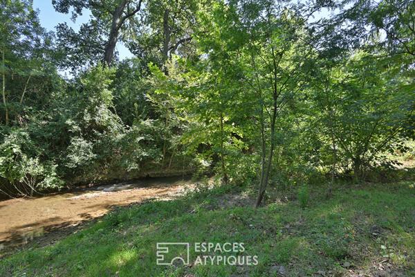 Propriété esprit longère sur 5 hectares aux portes d’Uzès