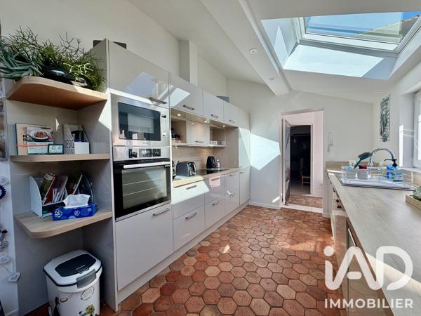 Maison à vendre 8 pièces 213 m² Pontpoint