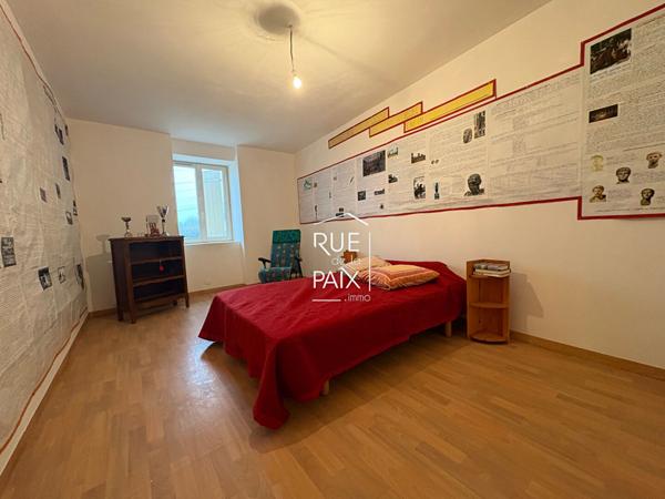 79800 PAMPROUX Maison Pamproux 7 pièces