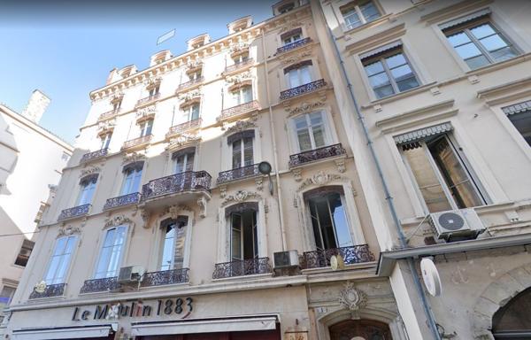 Lyon (69001) T2- meublé- 47m2-¨Prox Hotel de ville- Disponible le 30/04 !