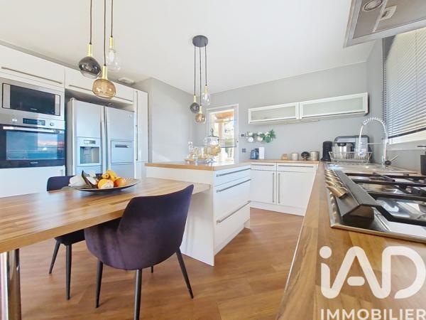 Maison à vendre 5 pièces 129,03 m² Vénérieu