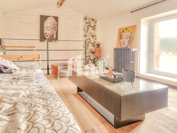 Maison 5 pièce(s) 2 chambre(s) 84 m²