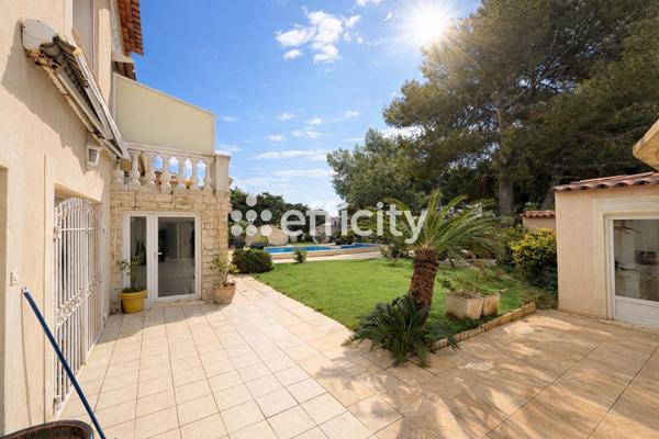 Maison 6 pièces - 255 m²