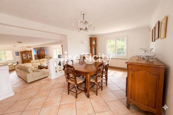 Maison 6 pièces - 255 m²