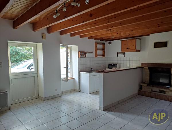 Location maison Guemene Penfao : 610 € - AJP By Marie