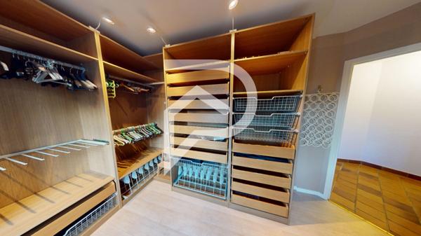 Maison familiale des années 80 à Vouneuil-sous-Biard