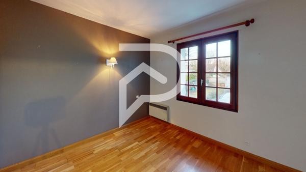 Maison familiale des années 80 à Vouneuil-sous-Biard