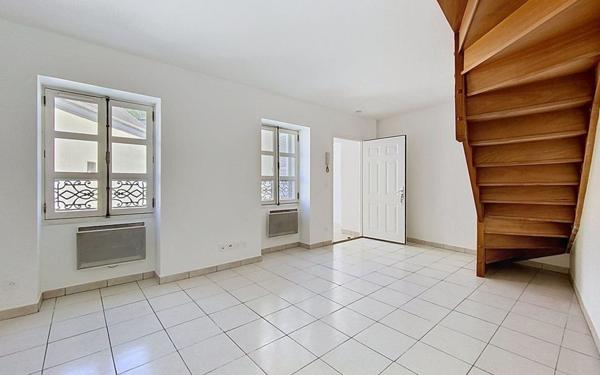 Appartement à vendre    2 pièces • 30,45 m2 Mandres-les-Roses