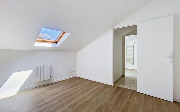 Appartement à vendre    2 pièces • 30,45 m2 Mandres-les-Roses