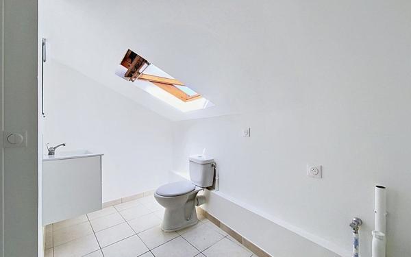 Appartement à vendre    2 pièces • 30,45 m2 Mandres-les-Roses