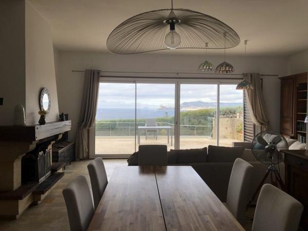 Maison villa Saint-Cyr-sur-Mer 120 m²