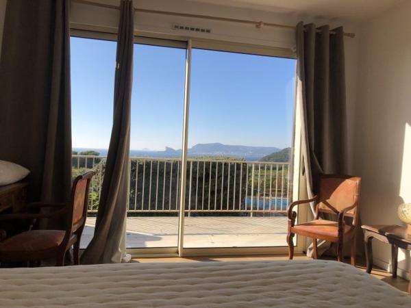 Maison villa Saint-Cyr-sur-Mer 120 m²