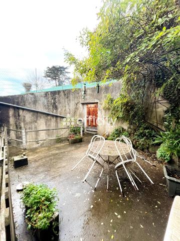 Immeuble 6 pièces - 135 m²