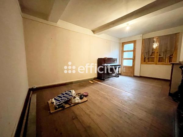 Immeuble 6 pièces - 135 m²