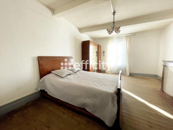 Immeuble 6 pièces - 135 m²