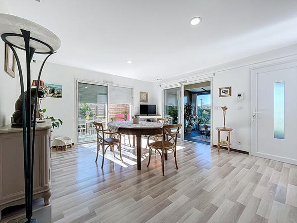 EXCLUSIVITE - MAISON RECENTE DE 117 M² SUR 748 M²