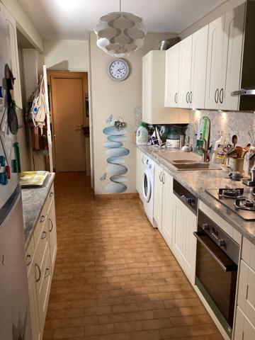 Appartement 4 pièces 84m² avec Stationnement et Cave