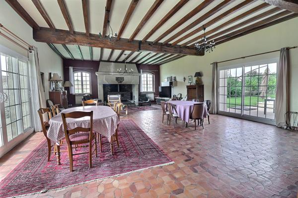 Maison 10 pièces 280 m2