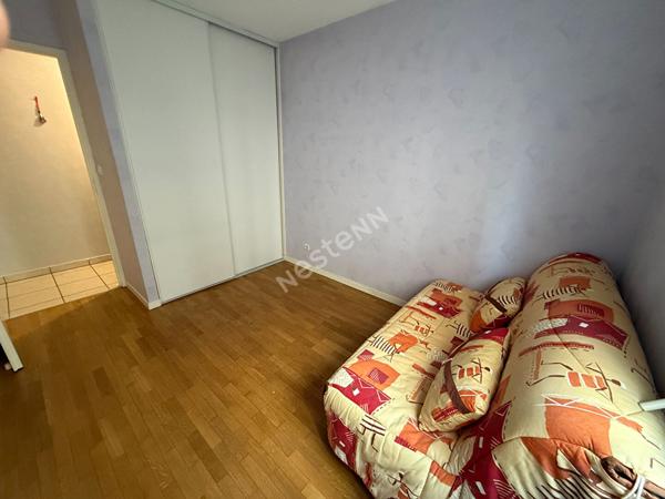 Appartement T3 Villeurbanne Gratte ciel. petite copropriété récente, balcon à vivre, garage, en intérieur de copropriété, proche métro