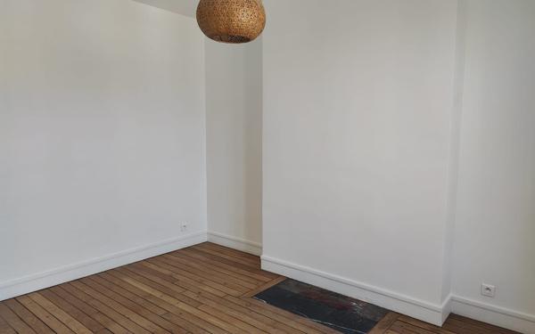 Appartement à vendre    3 pièces • 47,16 m2 Saint-Ouen