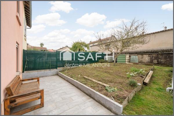 Ideal première acquisition, proche de toutes commodités, axe A31 à moins de 10mn, gare SNCF...