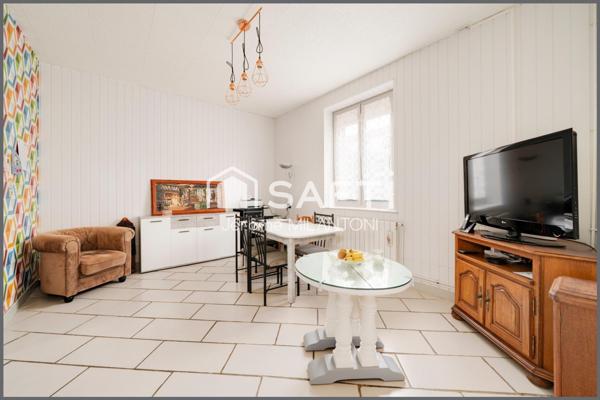 Ideal première acquisition, proche de toutes commodités, axe A31 à moins de 10mn, gare SNCF...