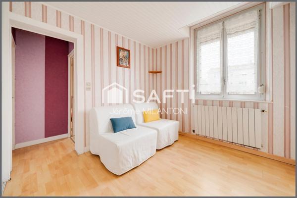 Ideal première acquisition, proche de toutes commodités, axe A31 à moins de 10mn, gare SNCF...