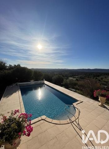 Maison à vendre 6 pièces 200 m² Cotignac
