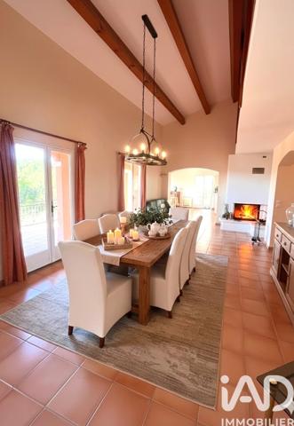 Maison à vendre 6 pièces 200 m² Cotignac