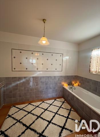 Maison à vendre 6 pièces 200 m² Cotignac