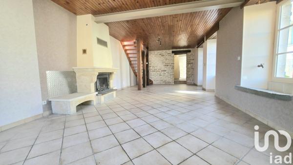 Maison 4 pièces de 84 m² à Semoutiers-Montsaon (52000)