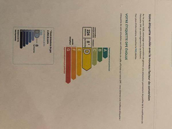 Maison 3 chambres et 3 salles de bain, dépendance accolée et garage.