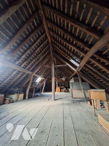 Argentonnay, Moutiers- sous- Argenton, maison de bourg avec garage et terrain.
Composée d'une ...