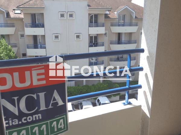 Location Studio 24.79 m² - 16 AVENUE PIERRE MASSE Pau 64000