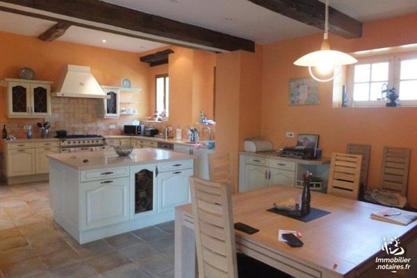 MIELAN (32) Superbe propriété/maison  offrant un fort potentiel, sur 2ha46 vue Pyrénées.