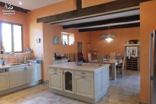 MIELAN (32) Superbe propriété/maison  offrant un fort potentiel, sur 2ha46 vue Pyrénées.