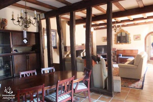 MIELAN (32) Superbe propriété/maison  offrant un fort potentiel, sur 2ha46 vue Pyrénées.