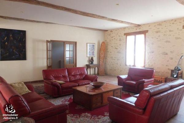 MIELAN (32) Superbe propriété/maison  offrant un fort potentiel, sur 2ha46 vue Pyrénées.