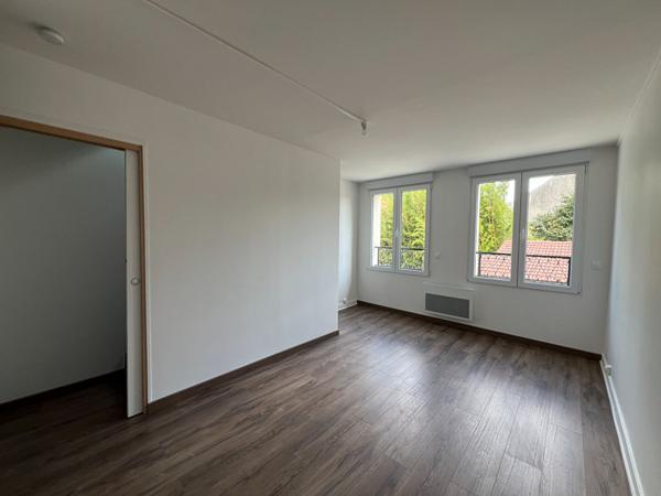 Maison  à louer Meaux 3 pièce(s) 54.02 m2 TRIPLEX