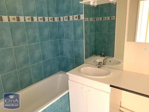 Appartement à louer 3 pièces 67.89m² La Ville-aux-Dames (37700)