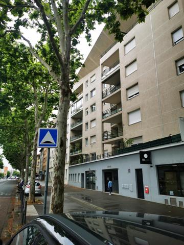 Résidence de 2014 située entre TRAM T4 et TRAM T2