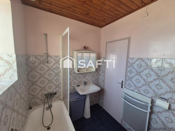 Plain-pied 3 chambres avec verger et terrain piscinable proche commerces et mer