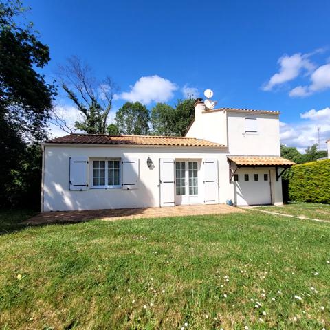 Maison Le Champ Saint Pere 4 pièce(s)
