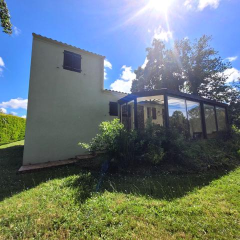 Maison Le Champ Saint Pere 4 pièce(s)