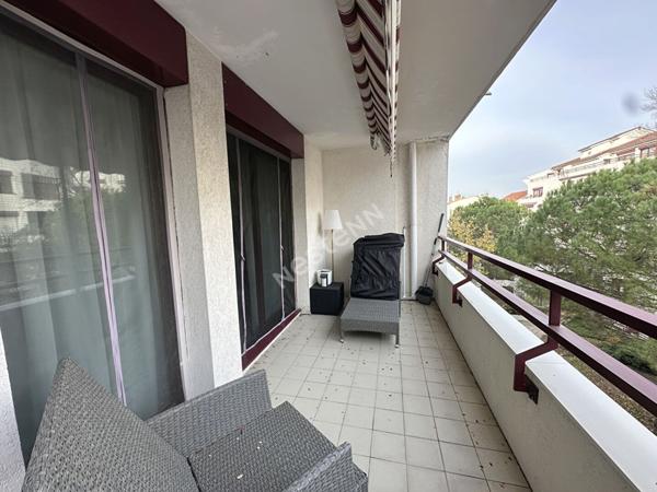 Appartement Villeurbanne 69100 Limite Lyon 6, Bellecombe, GARAGE COMPRIS, 3 pièces, 76 m2, balcon