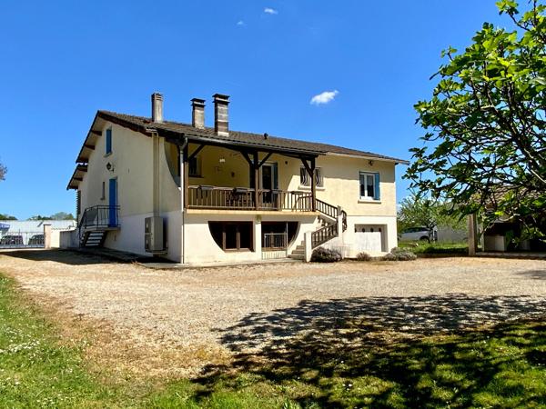 Maison Jonzac 6 pièce(s) 140 m2 et sous sol