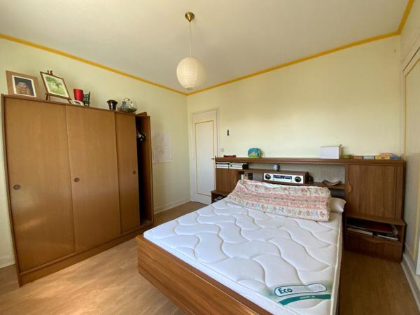 Maison Jonzac 6 pièce(s) 140 m2 et sous sol